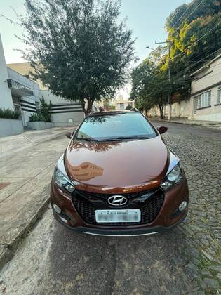 HYUNDAI HB20 1.6 PREMIUM 16V FLEX 4P AUTOMÁTICO HYUNDAI HB20 1.6 PREMIUM 16V FLEX 4P AUTOMÁTICO